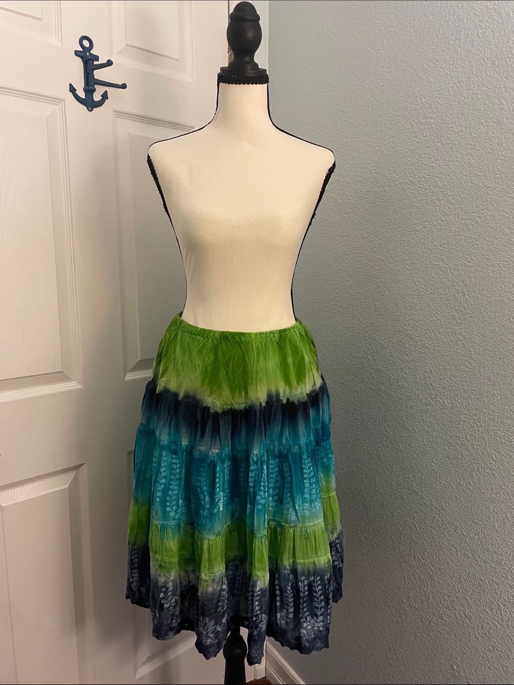 Tie-Dye A-Line Maxi Skirt in Green and Teal